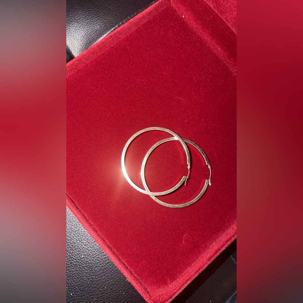 10k solid Gold Hoop Earrings